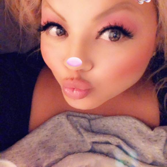 Meet your Posher, Joanne - Picture 1 of 1